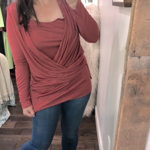 White House Black Market wrap top size medium - Picture 4 of 9